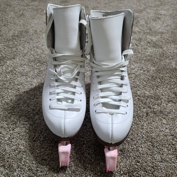 GAM Figure Skates 7.5 C w/ 10¼" Blades + Guardog Covers – White - Picture 6 of 16